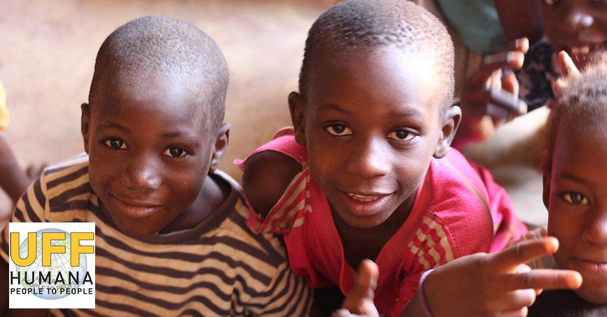 Børn fra Farmers Club projektet Guinea Bissau banner